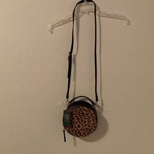 VINCE CAMUTO round black, cheetah print purse NWT